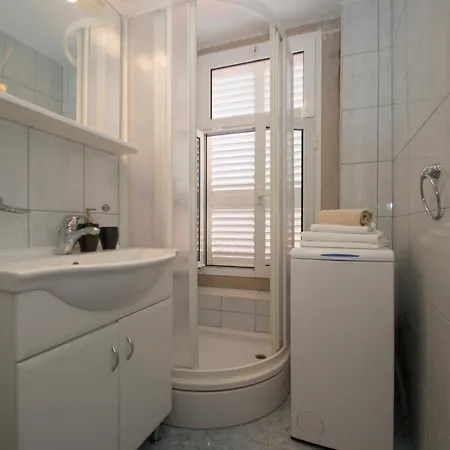 Milina コルチュラ